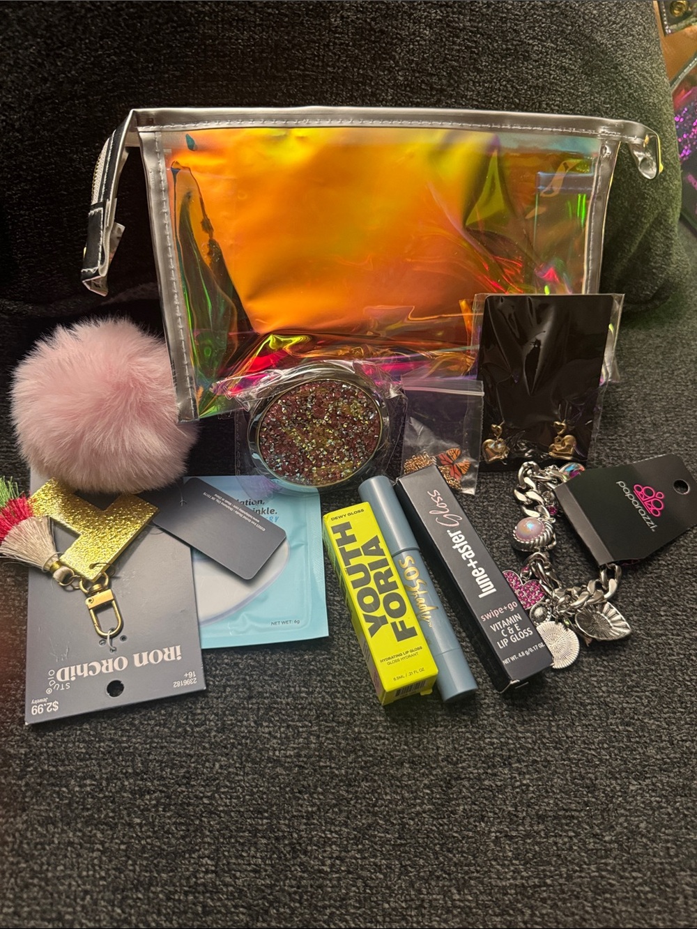 Beauty Bundle - Assorted makeup jewelry & accessories - cosmetic pouch